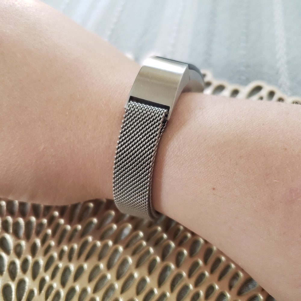 Fitbit Alta - image 2